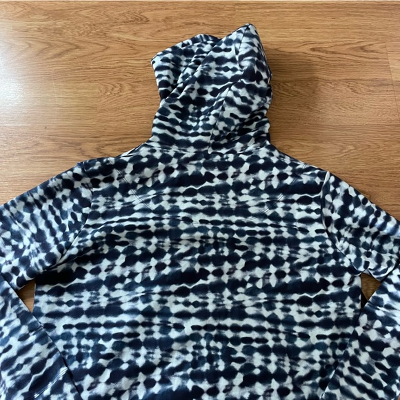 NWOT Johnny Was Blue Tie Dye Zip Up Hoodie Size Medium - Picture 6 of 9